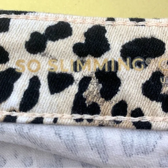 Chico’s So Slimming Girlfriend Slim Leg Ankle Jeans, Cheetah Print, Sz 3 (16) - Picture 5 of 13